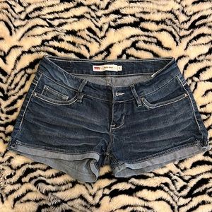 Levi’s Shorty Short